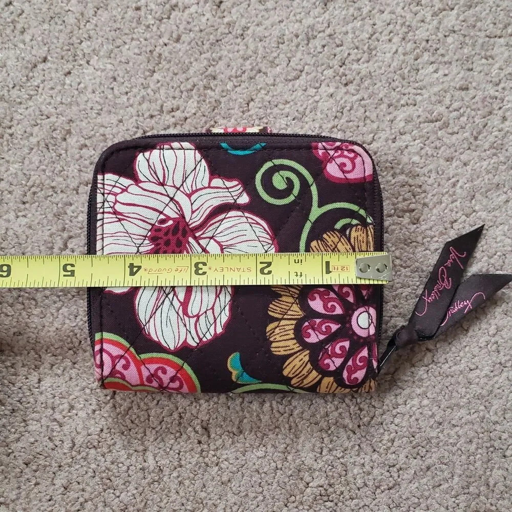 Vera Bradley Quilted Cotton Bifold Wallet In The Retired Mod Floral Pink
